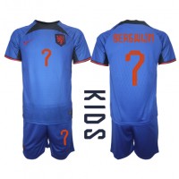 Camiseta Países Bajos Steven Bergwijn #7 Visitante Equipación para niños Mundial 2022 manga corta (+ pantalones cortos)